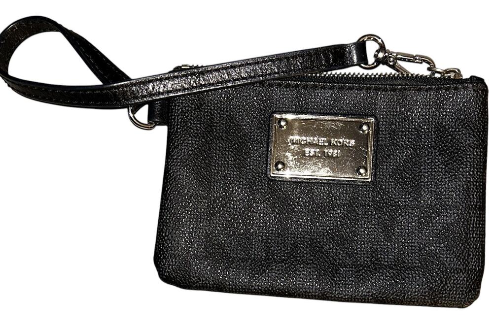 Michael Kors Signature Jet Set Travel Small Black Leather Wristlet